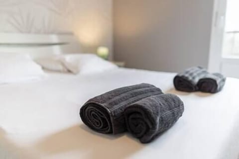 Chambre à coucher 1 (1)