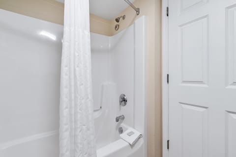 Glacier Suite Bathroom