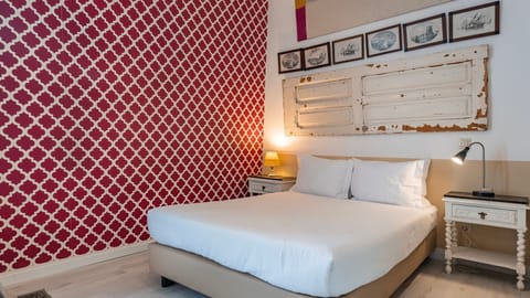 A comfortable area, with a natural light that brights up the colors of the room #relax #comfort #lisbon #pt #portugal