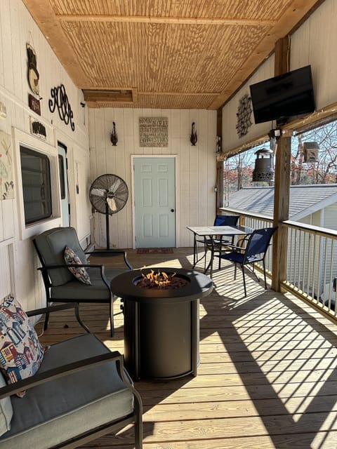 Snuggle up to a fire and watch TV under the stars