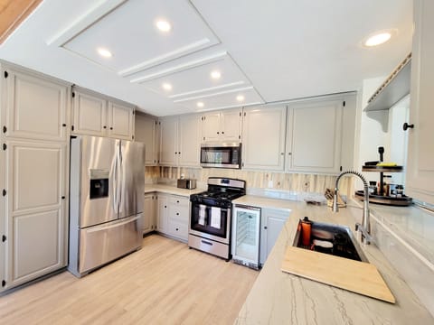 Awesome Kitchen With New Appliances