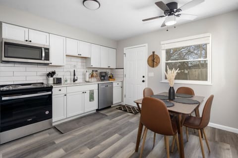 Fully Stocked Eat-In Kitchen