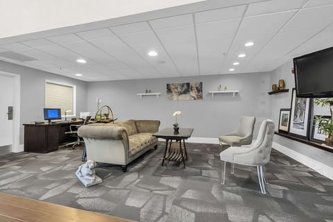 Kick back on plush sofas for relaxed conversation anytime.