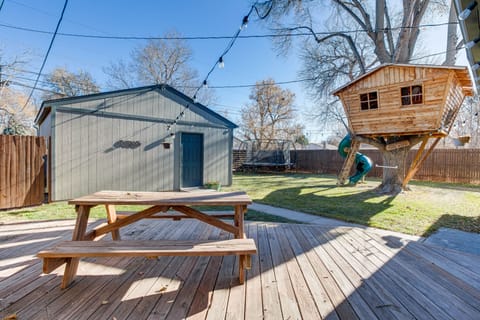Denver Vacation Rental | 4BR | 3BA | 2,704 Sq Ft | 2 Steps to Enter