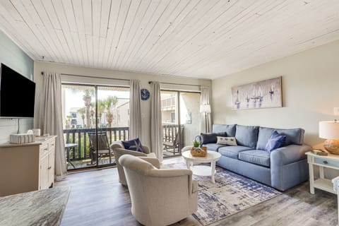 Panama City Beach Vacation Rental | 1BR | 1.5BA | 730 Sq Ft | Stairs Required