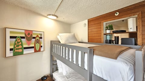 2 Full size Bunk Bed setup