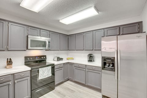 Kitchen | Cooking Basics | Keurig Coffee Maker | Trash Bags & Paper Towels