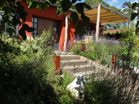 Entrance / Reception