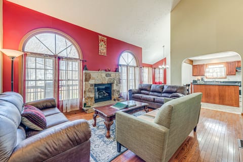 Tobyhanna Vacation Rental | 4BR | 2.5BA | 2,519 Sq Ft | Stairs Required