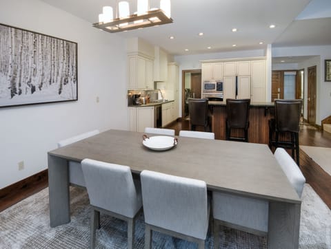 Dining Space - Seating for (6) Six