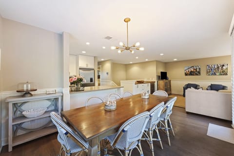 Dining Table - Seats 8