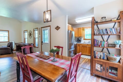 Dining room - kitchen - entrance door