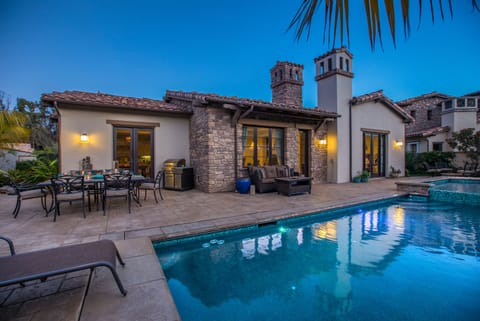 Relax poolside