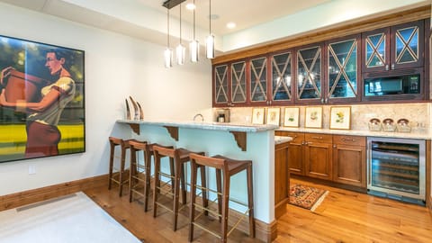 Bar area in secondary living space