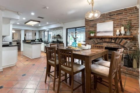 Breakfast dining area with fireplace (nonworking) & coffee supplied.