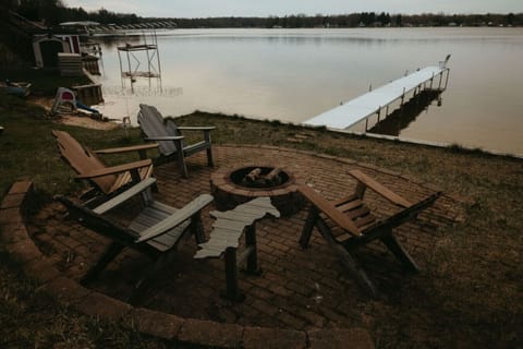 Cozy fire pit overlooking the water