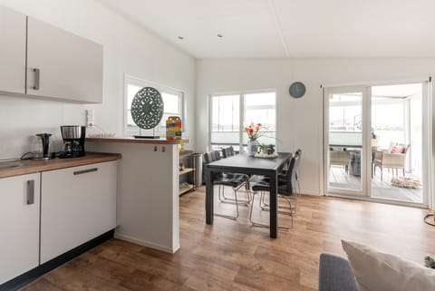 The living room of holiday park Klein Vink Boulevard 27 - EEZZ