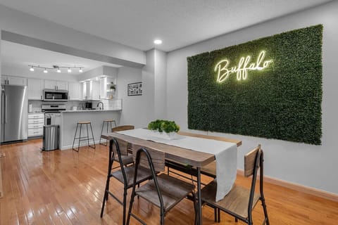 Dining and Breakfast Bar