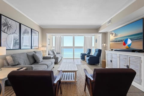 Welcome to Edgewater West 83!