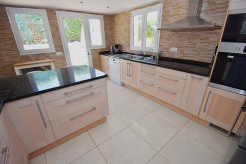 Kitchen property management 