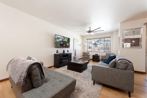 Main Living Space - Views of the Hermosa Cliffs