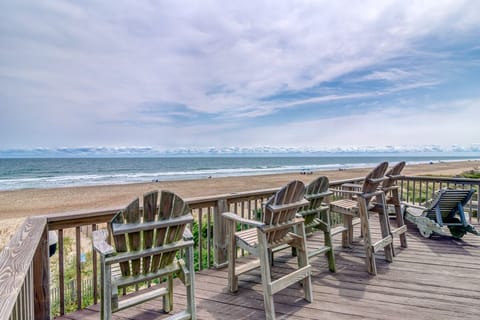 Top Level Oceanfront Deck