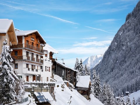 Holiday Home Exterior [winter]