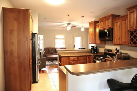 More seating this side of the kitchen at the bar.