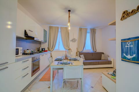 Kitchen and dining area