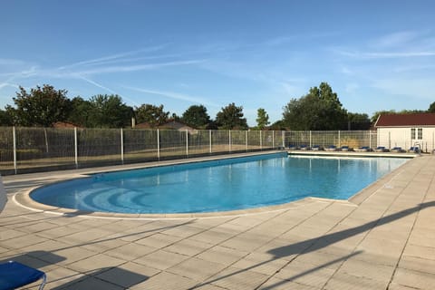 Holiday Home Swimming Pool
