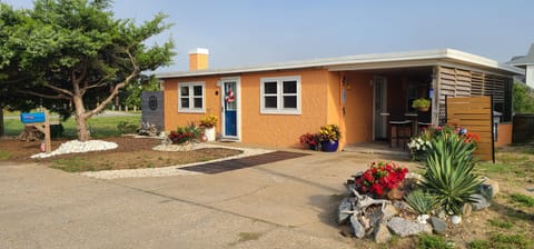 A beautiful little piece of history and just the right spot for your vacation!