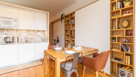 Lovely dining area for 4 where you can enjoy your homemade meals and takeouts! #lovelystay #airbnb