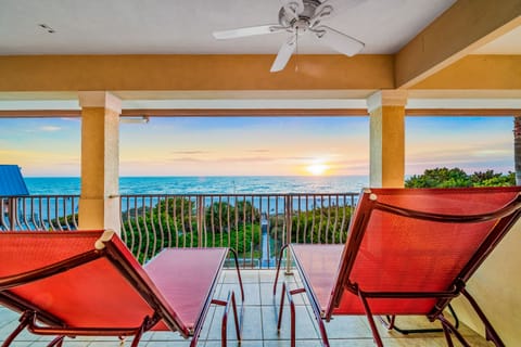 Sweeping Patio Gulf Views