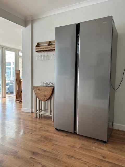 Large American fridge freezer