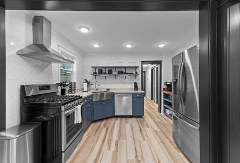 Culinary Hub: Our Kitchen, Where Magic Happens and Memories are Made 🍳🍽️