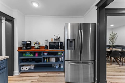 Brews, Blends, and Birdies: Our Kitchen Ensemble - Where Coffee, Cocktails, and Culinary Creations Take Center Stage! ☕🍹🍳⛳