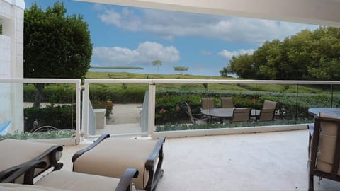 Covered Lanai, Ocean View