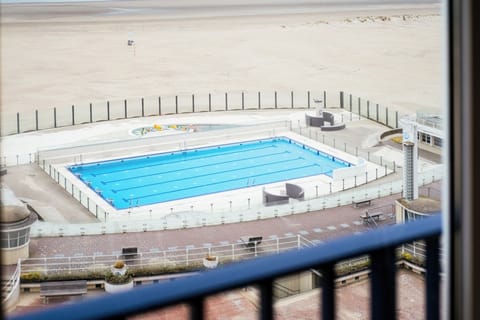 Holiday Home Swimming Pool