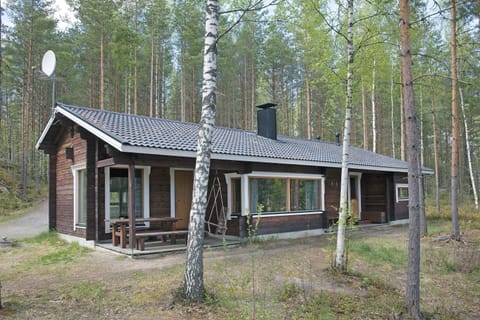 Sauna terrace on the right, living room terrace to the left