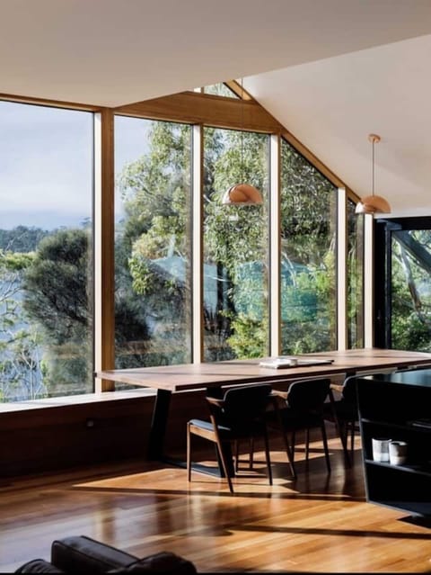 05b1c33a 269f 47cd a3c9 34792c11bb22