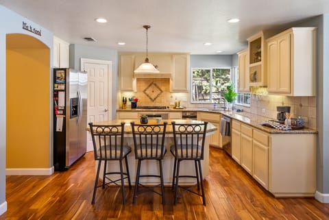 Living room to kitchen
