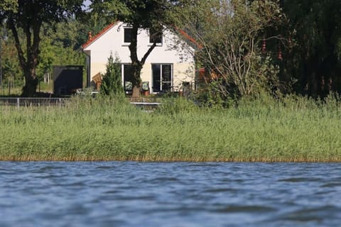 Surroundings [summer] (1-5 km)