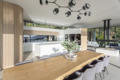 Dining, kitchen, lounge