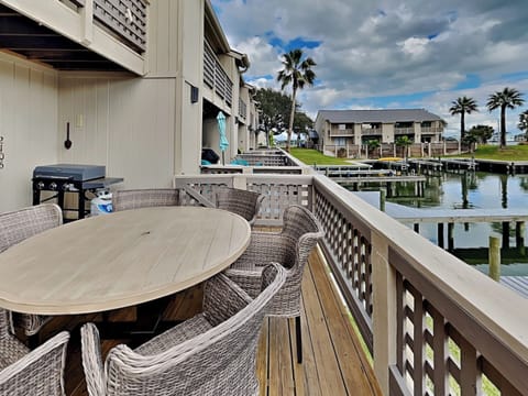 Welcome To Bay House Condos #2106 - La Buena Vida!