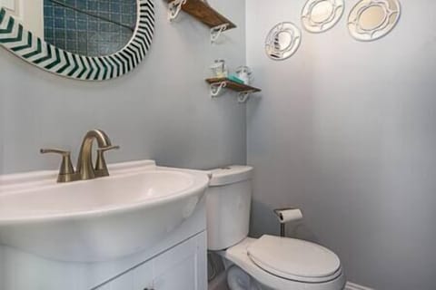 Acdca90b f5d6 4634 903b 0798a6d8b999