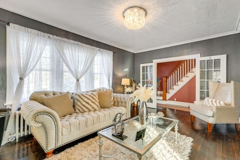 Waterbury Vacation Rental | 3BR | 1.5BA | 1,700 Sq Ft | Stairs Required