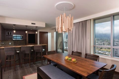 The Grand Islander, a Hilton Grand Vacations Club_7.jpg