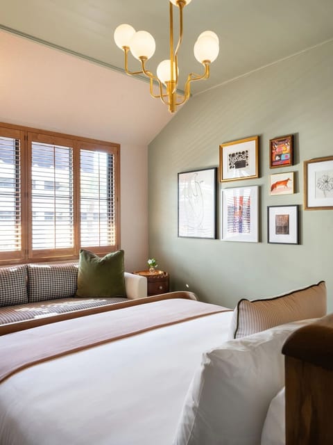 Unit with King size bed