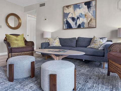 Gorgeous newly decorated living area