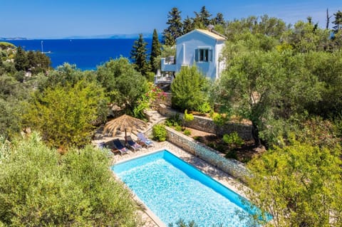 Beautiful villa with private pool and terrace with sea views